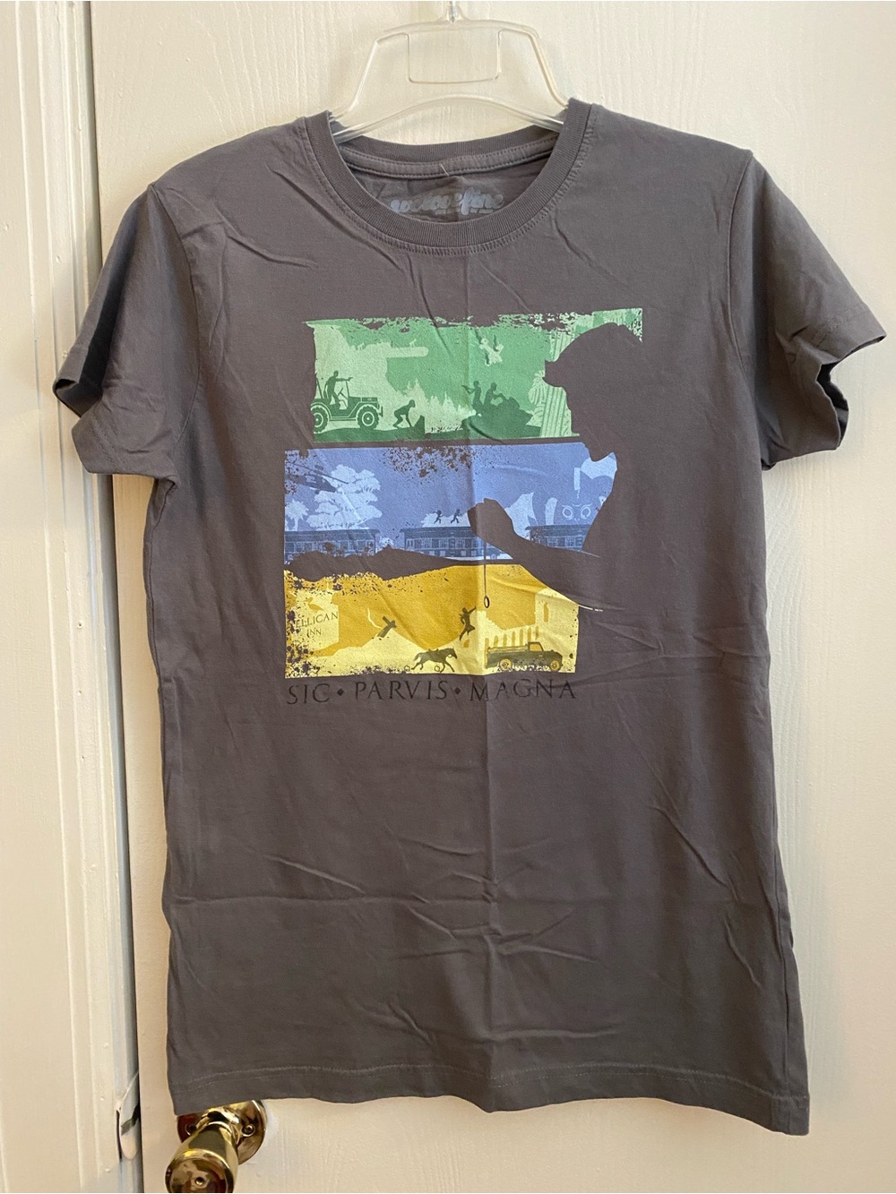 Women’s WeLoveFine Uncharted PlayStation Graphic T-Shirt (L)